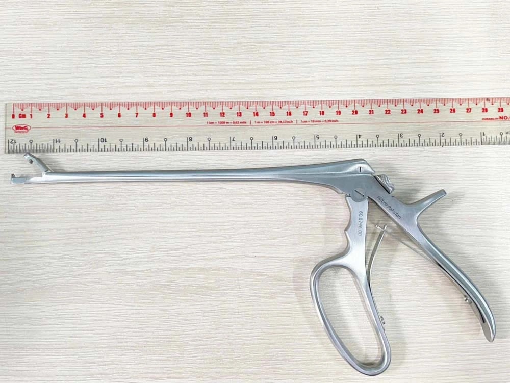 Kẹp sinh thiết cổ tử cung Baggish 4.0 x 6.5mm Hilbro 60.0796.00 Kẹp sinh thiết cổ tử cung Baggish 4.0 x 6.5mm Hilbro 60.0796.00