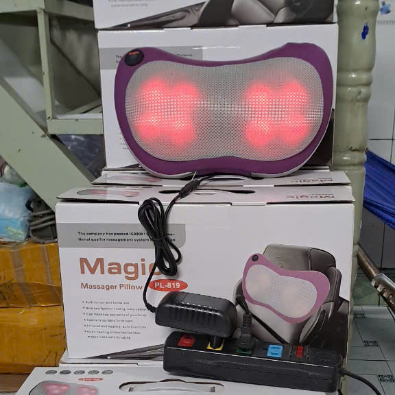 Gối massage hồng ngoại 8 bi Magic PL-819