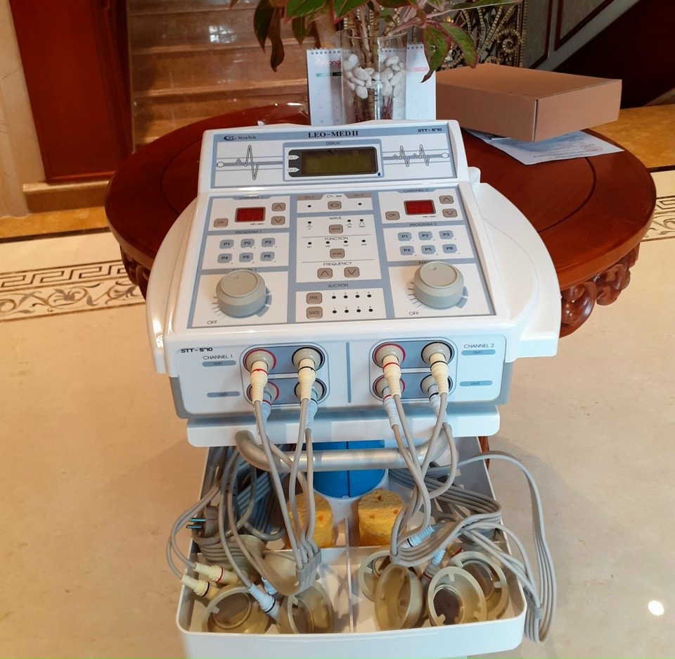 Máy trị liệu điện tần số thấp MStraTek STT–570     