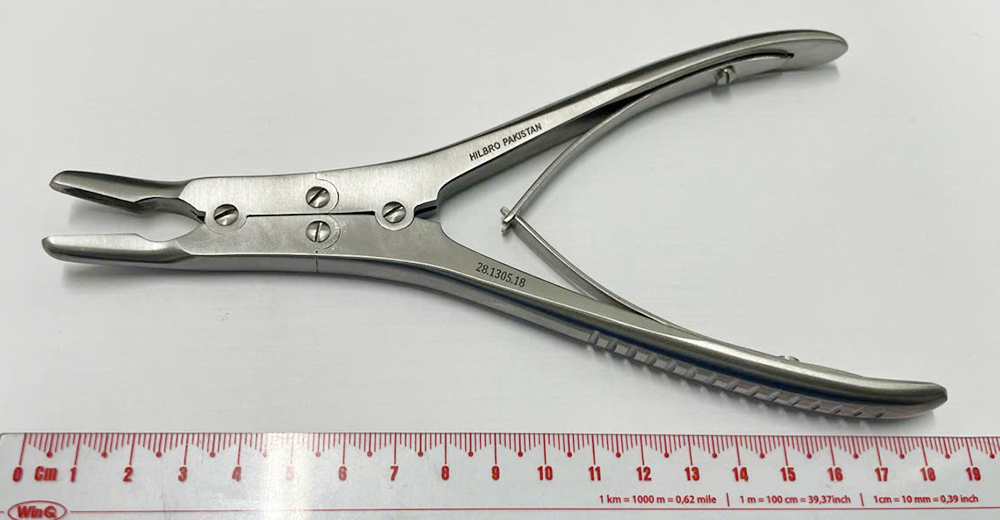 Gu gặm xương phẫu thuật Ruskin cong 18cm Hilbro 28.1305.18 Gu gặm xương phẫu thuật Ruskin cong 18cm Hilbro 28.1305.18
