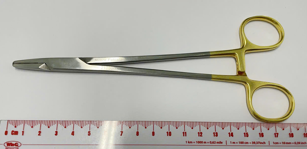 Kẹp kim phẫu thuật Mayo-Hegar 18cm (cán vàng) Hilbro 21030-18 Kẹp kim phẫu thuật Mayo-Hegar 18cm (cán vàng) Hilbro 21030-18